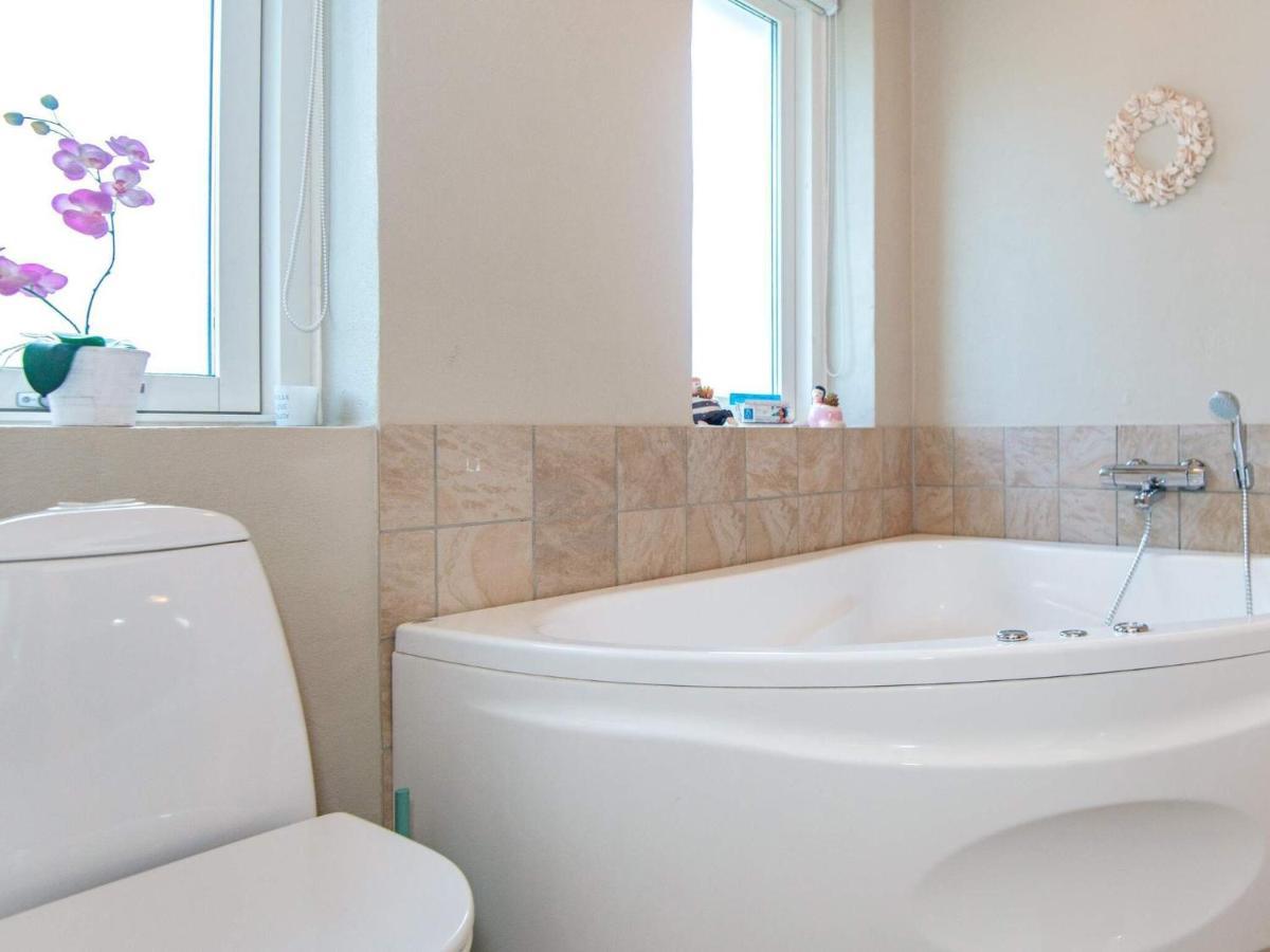12 Person Holiday Home In Aabenraa Loddenhøj Εξωτερικό φωτογραφία